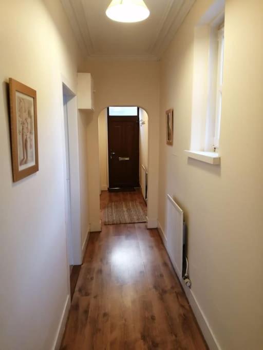 Stylish One Bed Flat With Private Parking Appartement Aberdeen Buitenkant foto